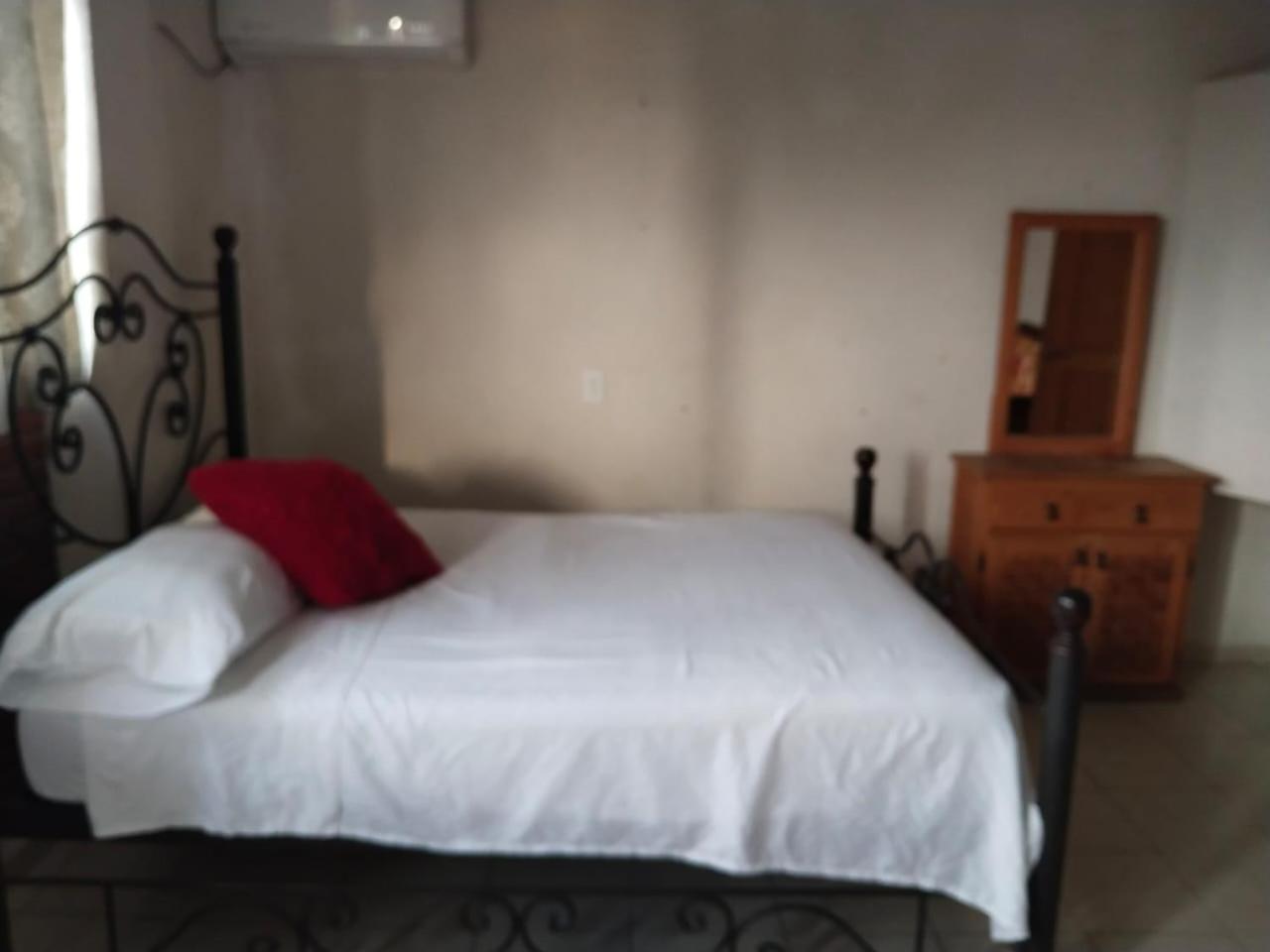 Hotel La Laguna Tequesquitengo Esterno foto